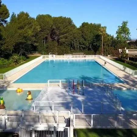 Apartment Luberon Loisirs 3 *