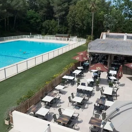 Luberon Loisirs 3 *
